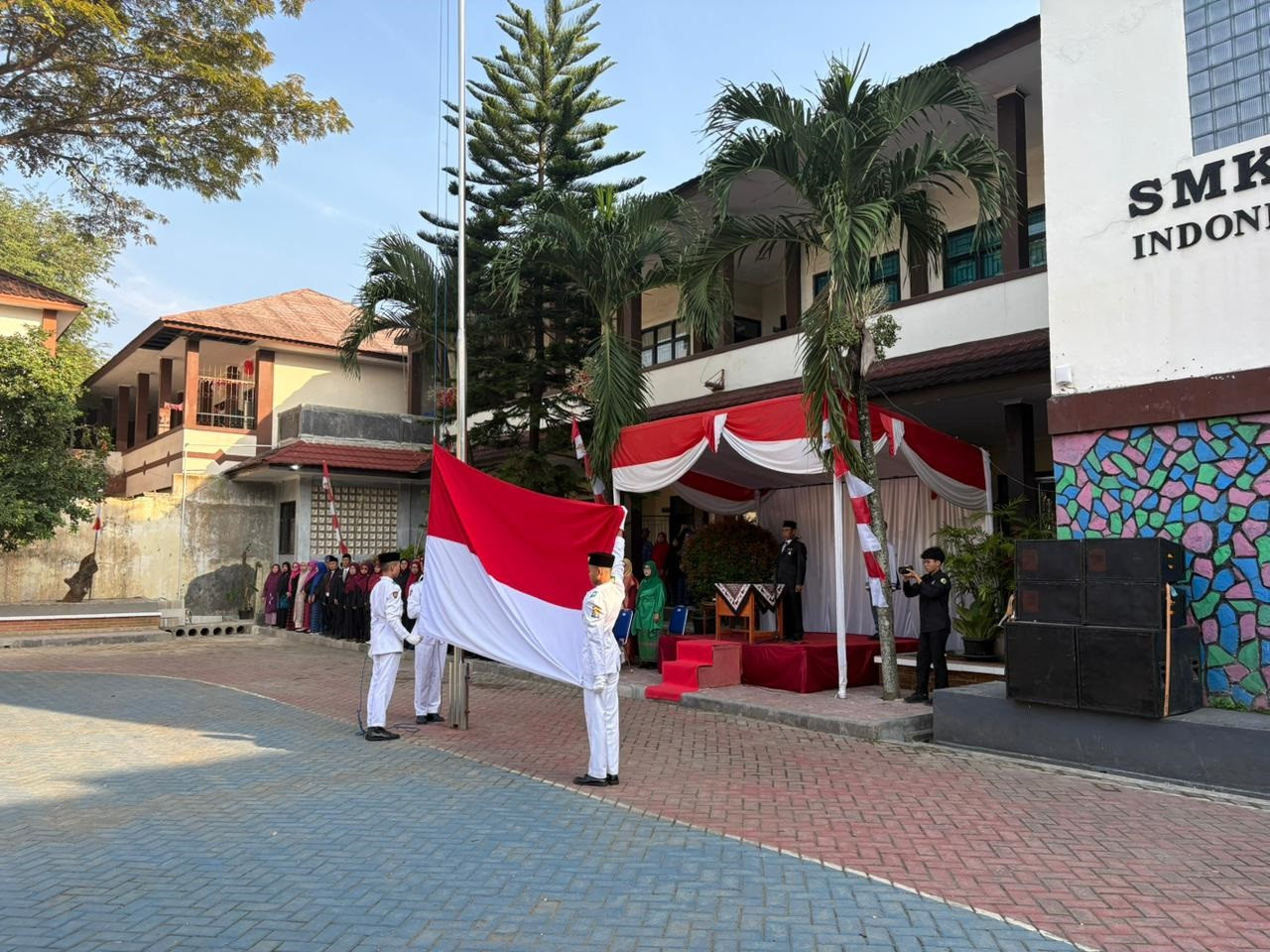 Upacara_HUT_RI_ke_80.jpg
